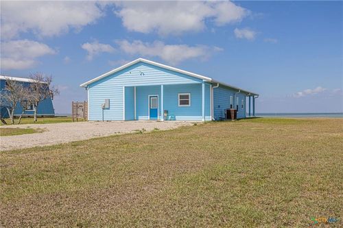 400 W Kruse Ave, Port LaVaca, TX, 77979-5772 | Card Image