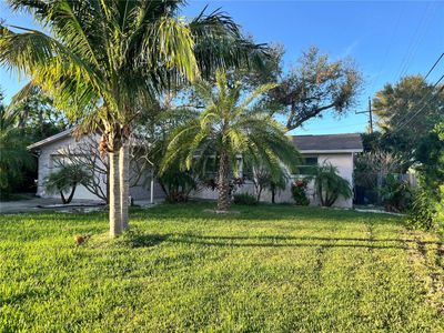 11319 121 St Terrace, House other with 3 bedrooms, 1 bathrooms and null parking in Largo FL | Image 1