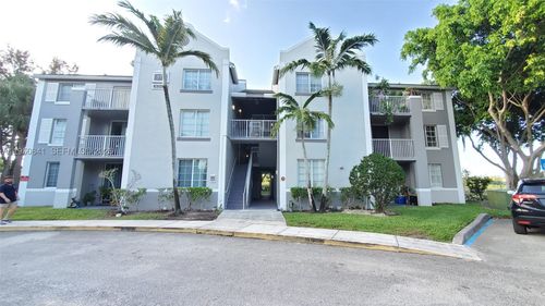 203-577 Sw 111th Ln, Pembroke Pines, FL, 33025-6931 | Card Image