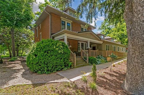 125 Richardson St, Rockwood, ON, N0B2K0 | Card Image