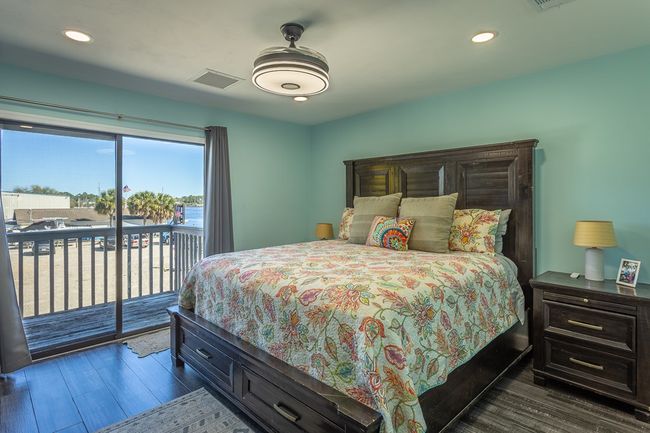 13 - 903 NW Ave A, Condo with 3 bedrooms, 1 bathrooms and 2 parking in Carrabelle FL | Image 12