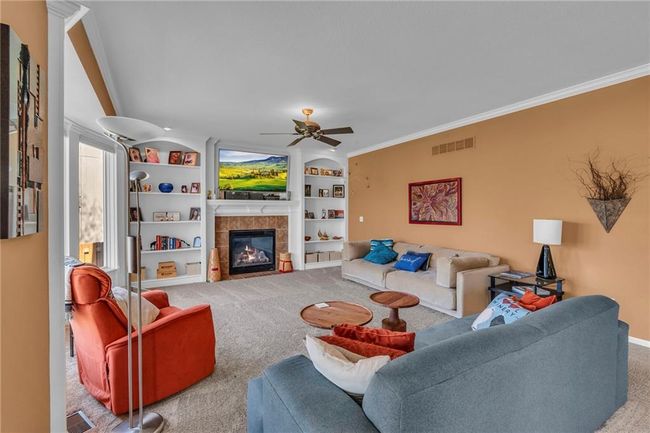 5712 Payne St, House other with 5 bedrooms, 5 bathrooms and null parking in Shawnee KS | Image 9