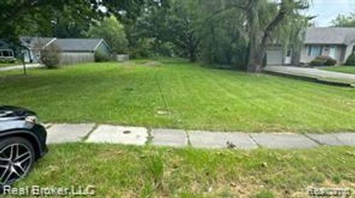 2300 Richwood Rd, Auburn Hills, MI, 48326-2530 | Card Image