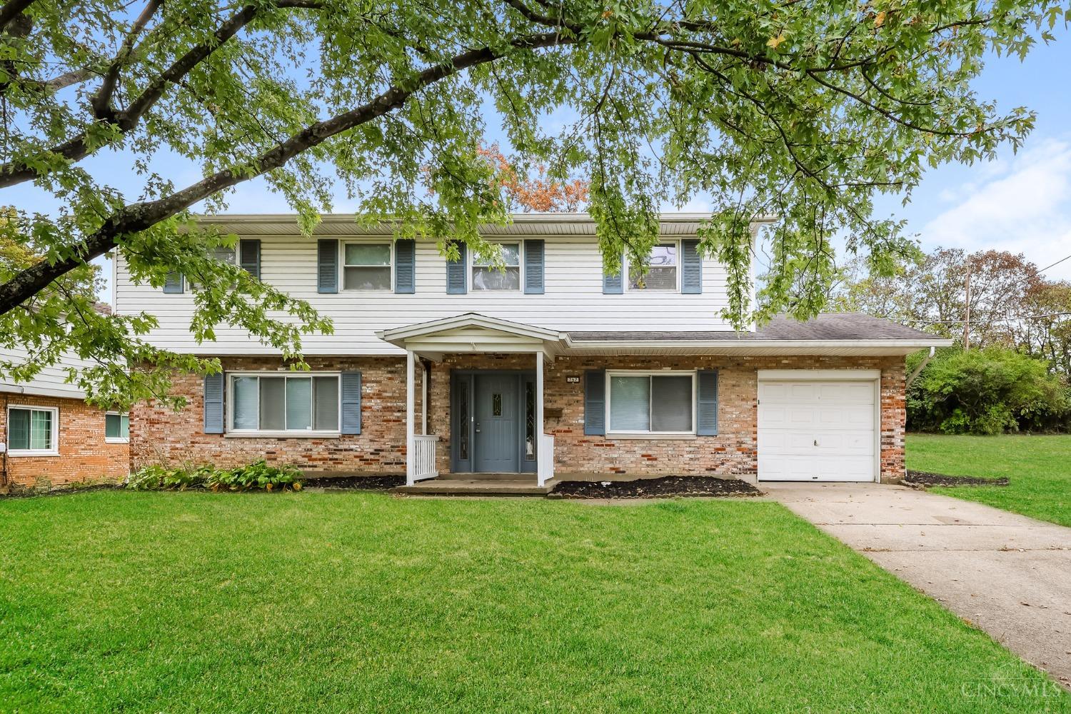 Cedarhill Dr, Cincinnati, OH 45240