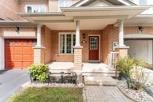 100 Selkirk Dr, Richmond Hill, ON, L4B4S4 | Card Image