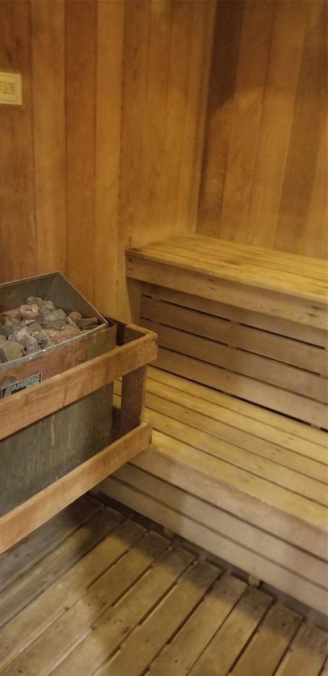 Mens And Womens Seperate Sauna and Steam Rooms | Image 43