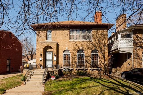 16871 Baylis St, Detroit, MI, 48221-3104 | Card Image