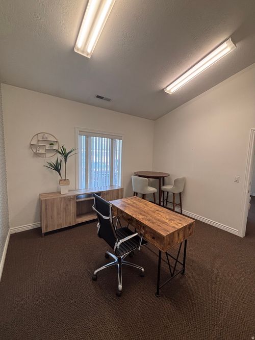 2-9661 S 700 E, Sandy, UT, 84070-3557 | Card Image