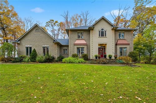 271 Windham 14 Rd, Simcoe, ON, N3Y4K6 | Card Image