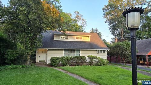 459 Summit St, Ridgewood, NJ, 07450-1531 | Card Image