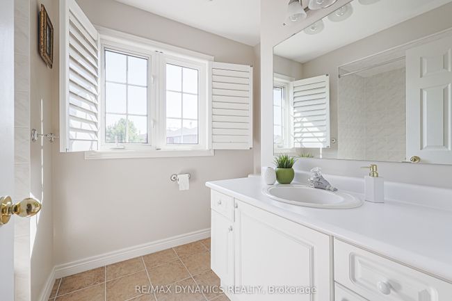 2381 Grand Oak Trail, House other with 4 bedrooms, 4 bathrooms and 2 parking in Oakville ON | Image 17