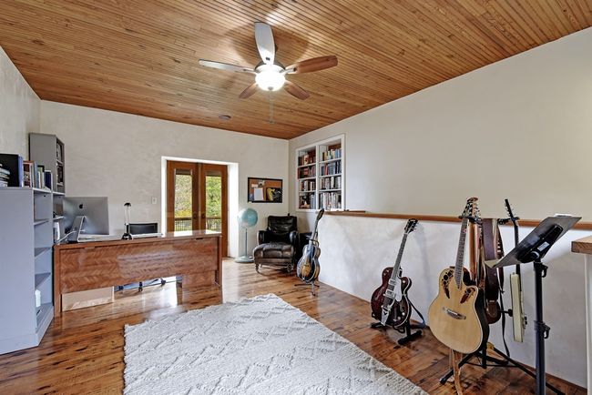341 N Stallion Estates Dr, Home with 2 bedrooms, 2 bathrooms and 3 parking in Spring Branch TX | Image 16