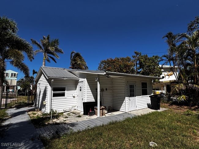 Back of house | Image 14