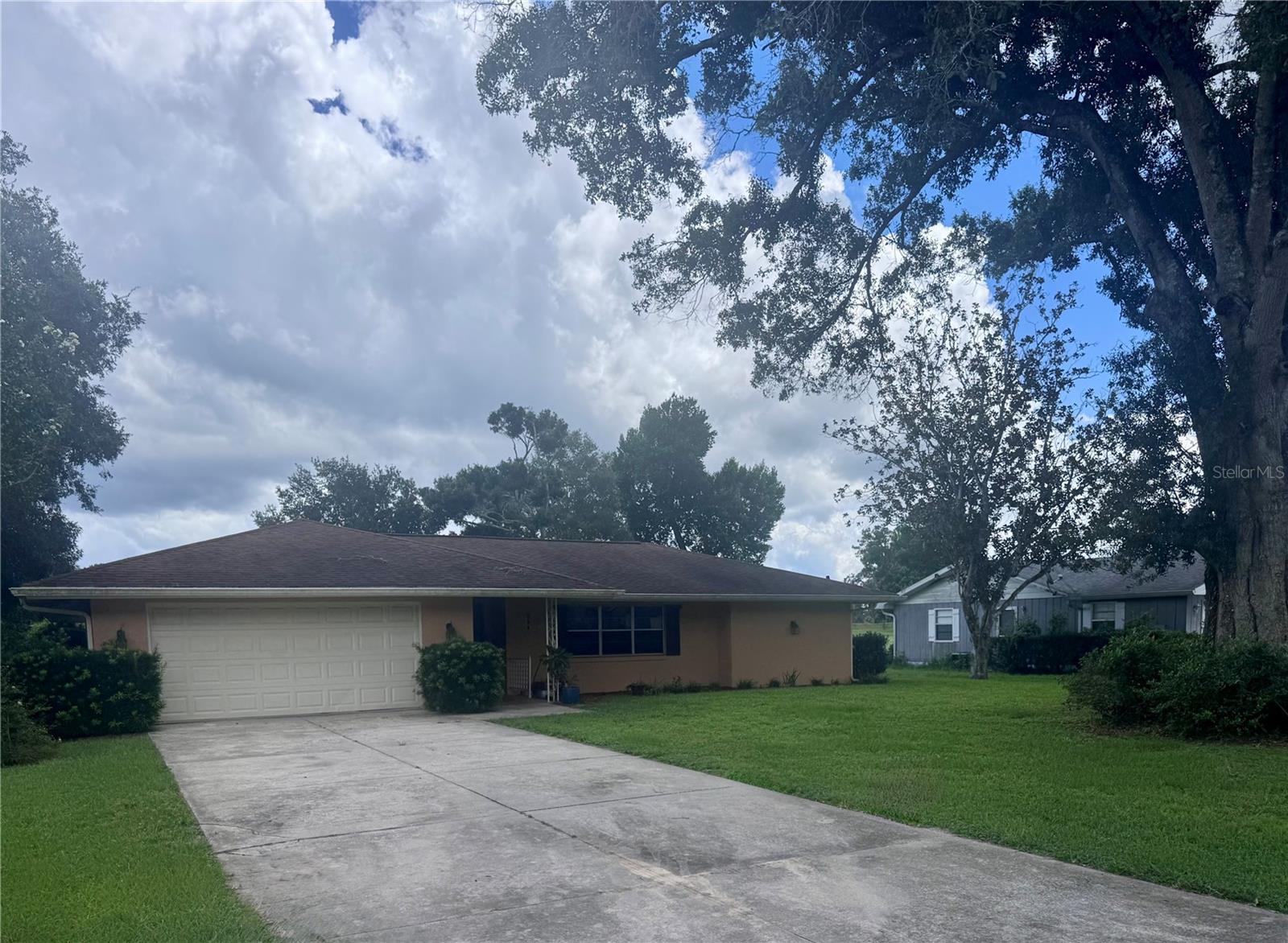 Residential in RIDGE MANOR 2