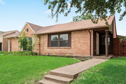 4509 Chapman St, The Colony, TX, 75056-3150 | Card Image