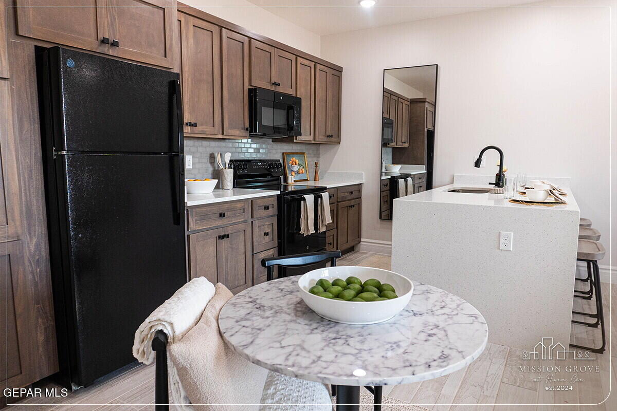 Residential Lease in Socorro 5