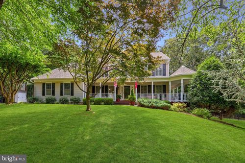 6843 Lochmere Dr, Manassas, VA, 20112-3898 | Card Image