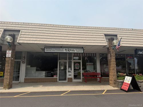 1881 Commerce St, Yorktown Heights, NY, 10598-4432 | Card Image