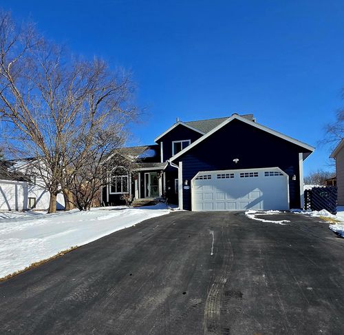 4401 Braddock Trl, Eagan, MN, 55123-1929 | Card Image