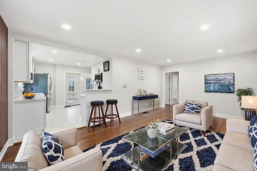 6436 Maplewood Dr, FALLS CHURCH, VA, 22041-1230 | Card Image