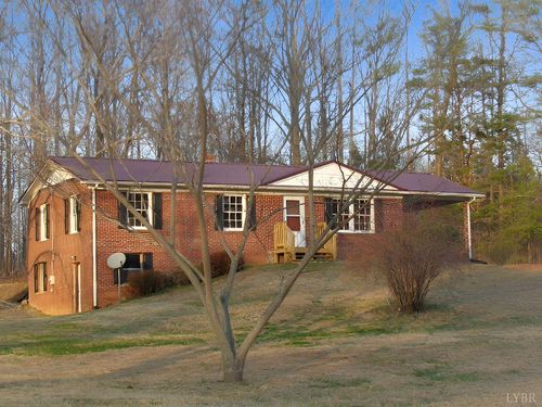 1136 Staunton Hill Rd, Brookneal, VA, 24528-3333 | Card Image