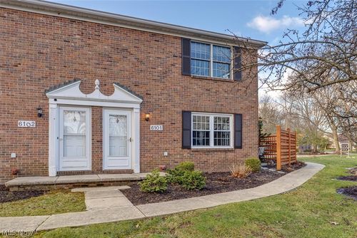 6101 Cabot Ct, Mentor, OH, 44060-2202 | Card Image
