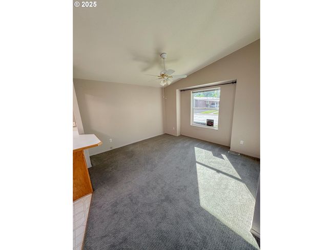 UNIT-13 - 3355 N Delta Hwy, House other with 3 bedrooms, 2 bathrooms and null parking in Eugene OR | Image 10