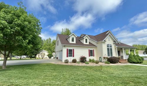 141 Cherokee Springs Ct, Jamestown, KY, 42629-7925 | Card Image