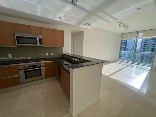 apt-2711-1060 Brickell Ave, Miami, FL, 33131-3923 | Card Image