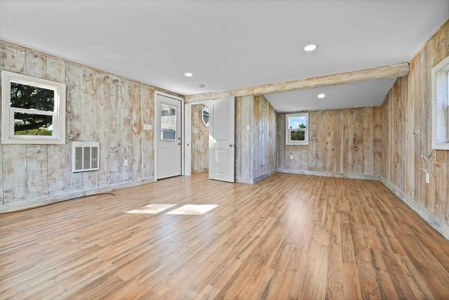 B - 736 Sconitcut Road, Condo with 1 bedrooms, 1 bathrooms and 2 parking in Fairhaven MA | Image 5