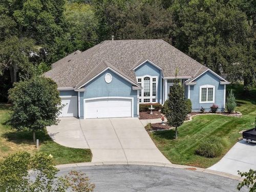 2514 Sw Wintervalley Ct, Lee's Summit, MO, 64081-2591 | Card Image