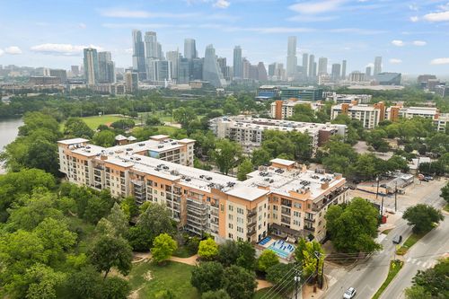 5015-1900 Barton Springs Rd, Austin, TX, 78704-1468 | Card Image