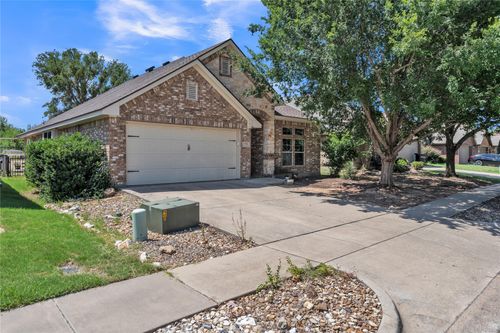 1321 Lauren Ln, Granbury, TX, 76048-2725 | Card Image