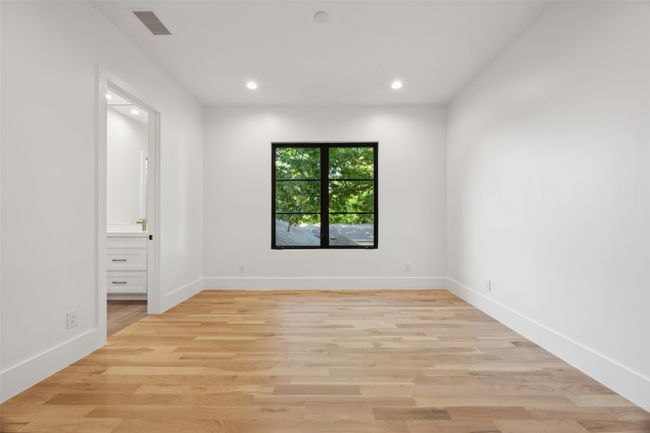 6458 Anita St, House other with 5 bedrooms, 5 bathrooms and null parking in Dallas TX | Image 24