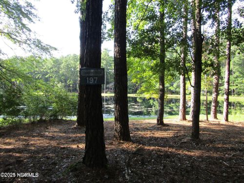 197 Lakeview Ln, Washington, NC, 27889-9707 | Card Image