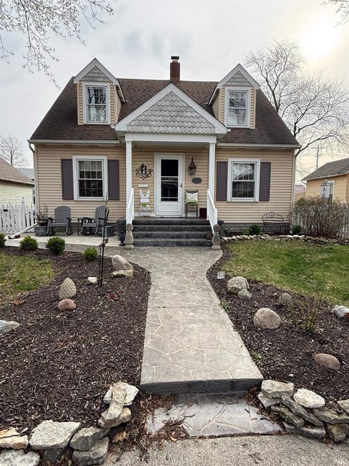 209 S 5th St, Decatur, IN, 46733-1639 | Card Image