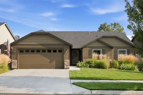 2447 Nw Greenwood Ave, Redmond, OR, 97756-8980 | Card Image