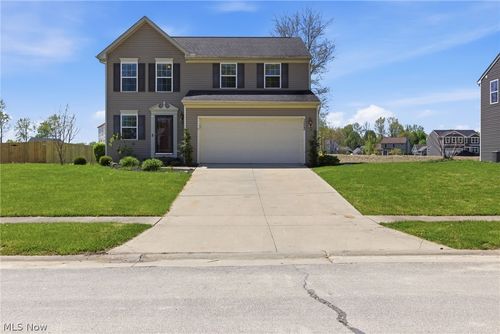 3286 Hidden Brook Dr, Ravenna, OH, 44266-9098 | Card Image