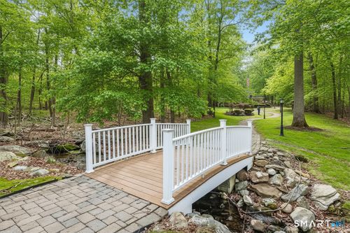 521-521 Heatherwood Court, Oxford, CT, 06478 | Card Image