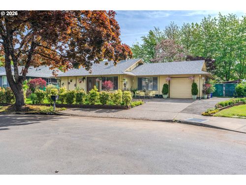 1926 Ne Vista Ave, Gresham, OR, 97030 | Card Image