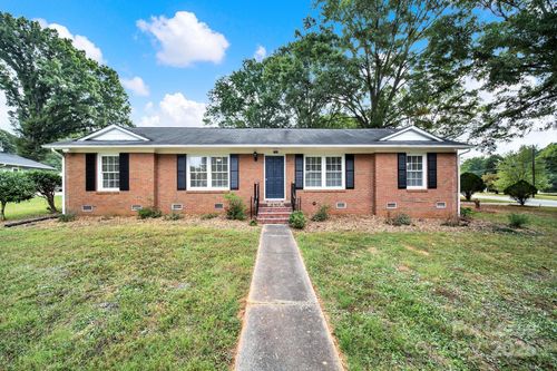 2400 Fox Hollow Rd, Mint Hill, NC, 28227-9519 | Card Image