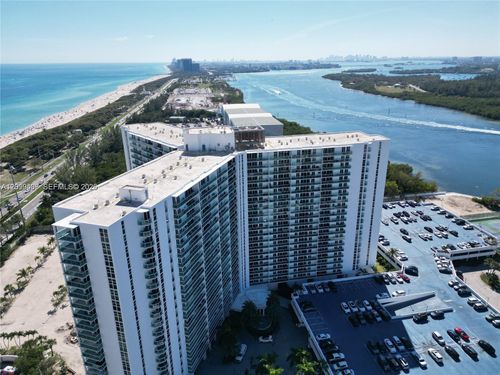 812-100 Bayview Dr, Sunny Isles Beach, FL, 33160-4755 | Card Image