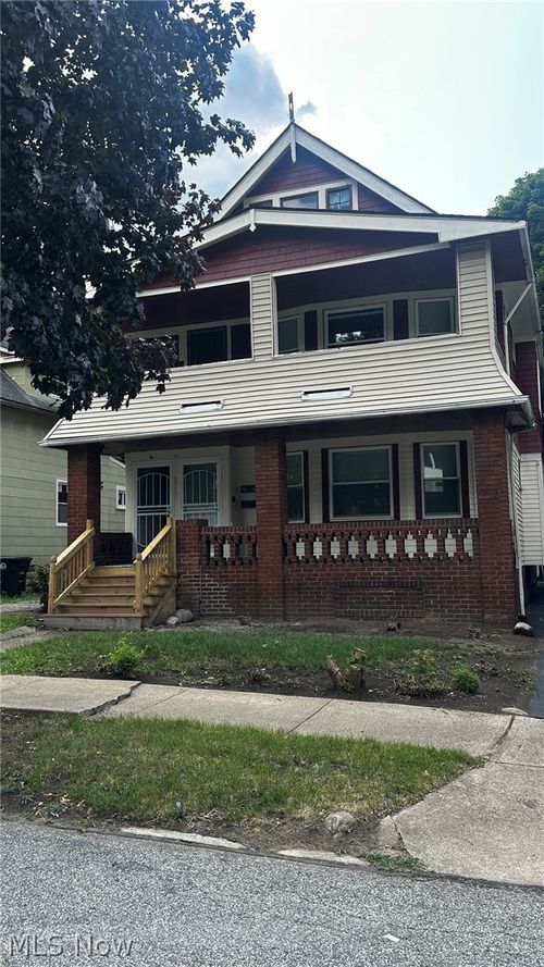 2648 E 115th St, Cleveland, OH, 44104-2664 | Card Image