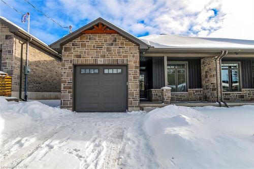 51 Norfolk St, Waterford, ON, N0E | Card Image