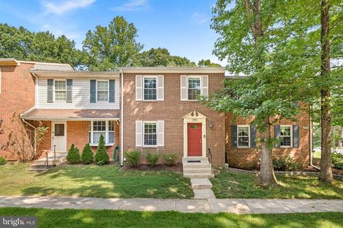 8942 Astongale Ct, SPRINGFIELD, VA, 22152-2144 | Card Image