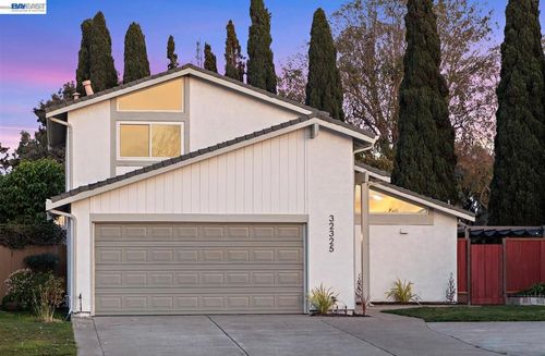 32325 32325 Pegasus Ct, Union City, CA, 94587 | Card Image