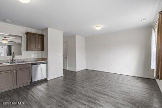 452 Sullivan Loop Rd, Townhouse with 2 bedrooms, 3 bathrooms and null parking in Midway Park NC | Image 11