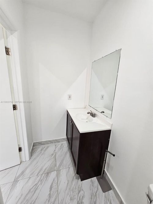 1-14835 Sw 138th Ter, Miami, FL, 33196-4675 | Card Image