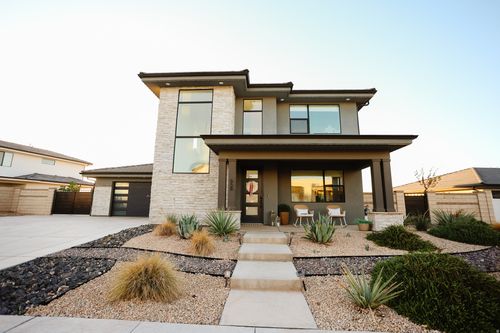 658 W Owen Dr, St. George, UT, 84790-2679 | Card Image
