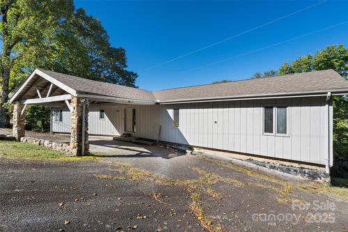 1803 Goforth Rd, Blowing Rock, NC, 28605-8203 | Card Image